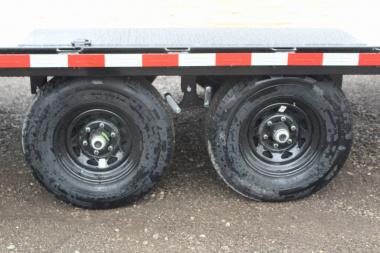New 2025 Sure-Trac 8.5' x 20' Low Profile Deckover Flatbed Trailer With Steel Ramps - 9900# GVW