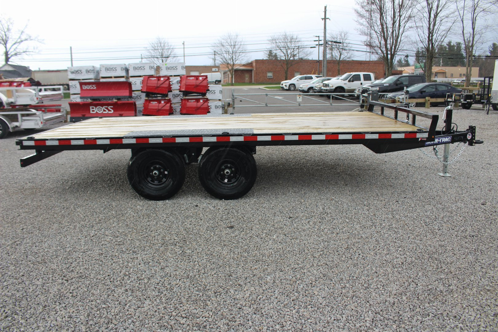 New 2025 Sure-Trac 8.5' x 16' Low Profile Deckover Flatbed Trailer With Steel Ramps - 9900# GVW