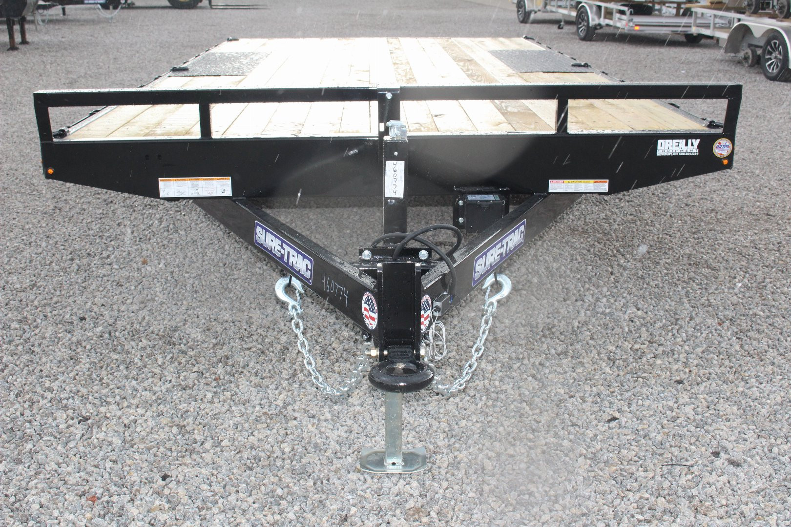 New 2025 Sure-Trac 8.5' x 16' Low Profile Deckover Flatbed Trailer With Steel Ramps - 9900# GVW