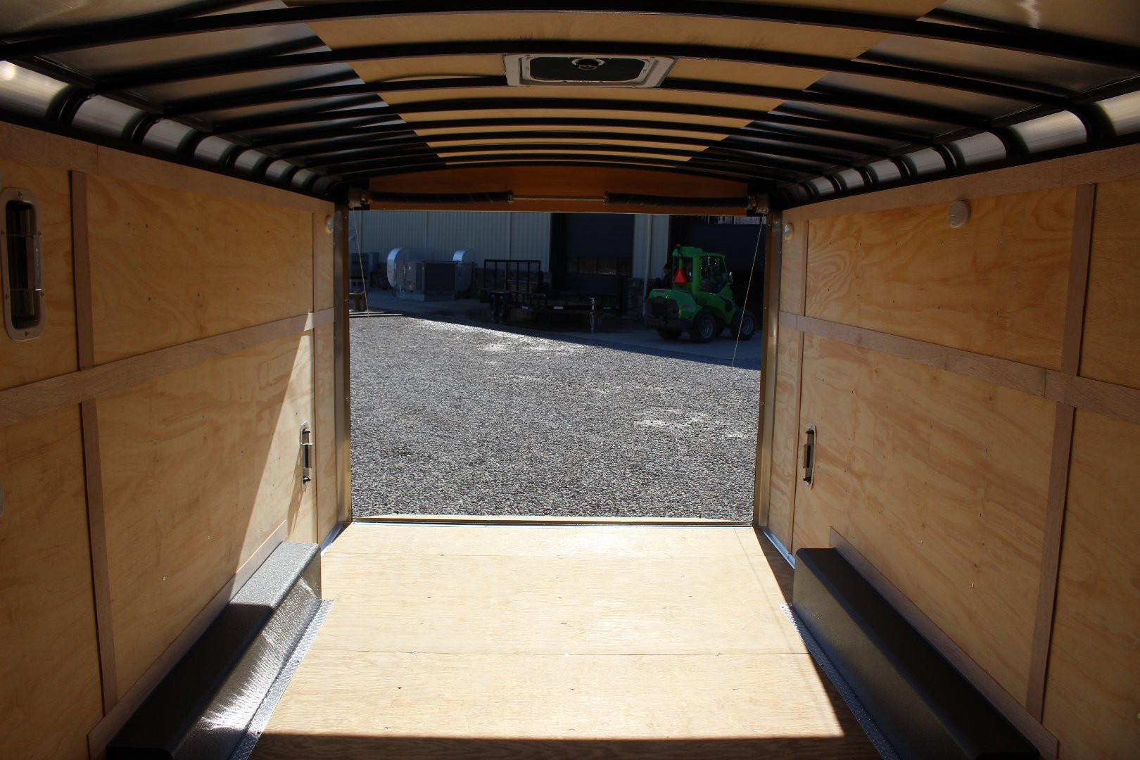 New 2025 Haul About LEOPARD 8.5' x 18' Cargo / Enclosed Trailer - 9990#GVW - RAMP DOOR