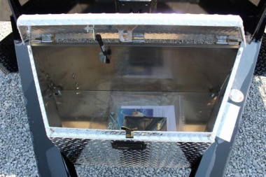 New 2024 Moritz 8' 6" x 18' + 4' Deckover Flatbed w/ Beavertail - Aluminum Ramps - 16,000# GVW