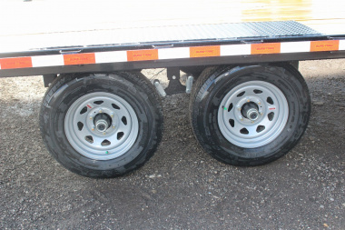 New 2025 Sure-Trac 8'6" x 17'+3' Deckover Trailer - 9900# GVW