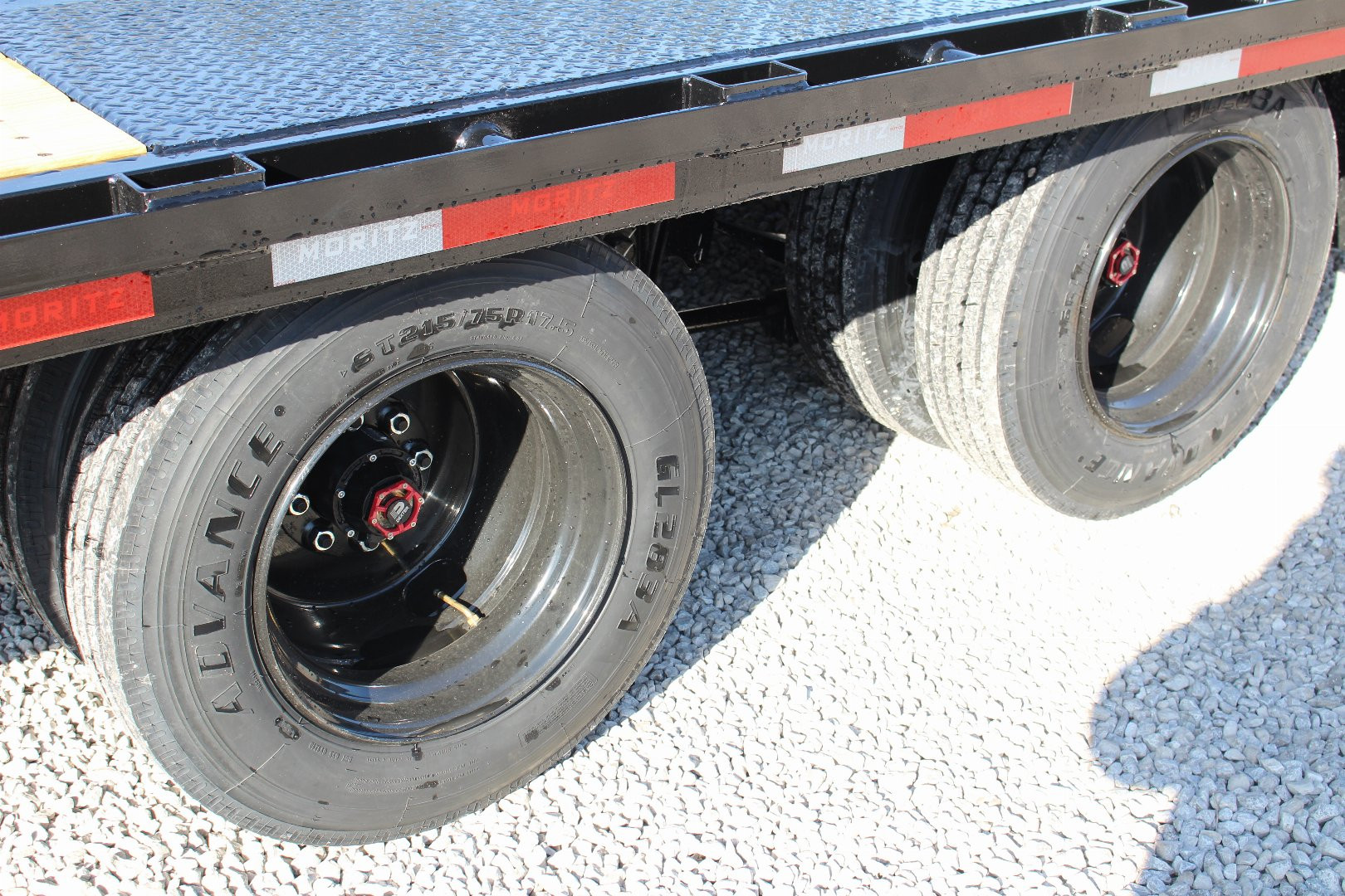 New 2025 Moritz FDGH DT 25' + 5' GOOSENECK Deckover Flatbed Trailer- Full Width Aluminum Ramps- 25900# GVW