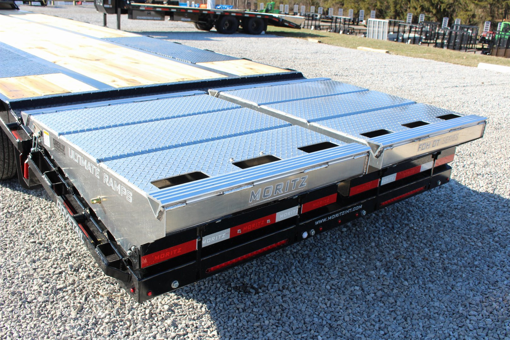 New 2025 Moritz FDGH DT 25' + 5' GOOSENECK Deckover Flatbed Trailer- Full Width Aluminum Ramps- 25900# GVW