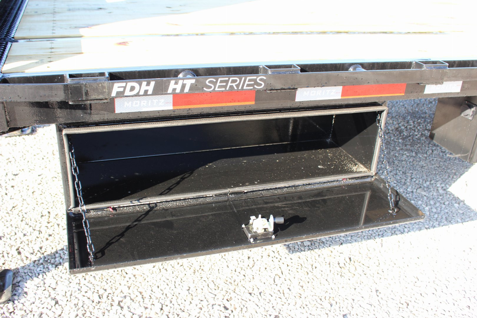 New 2025 Moritz FDGH Hydraulic Tail 30' GOOSENECK Deckover Flatbed Trailer- 17900# GVW