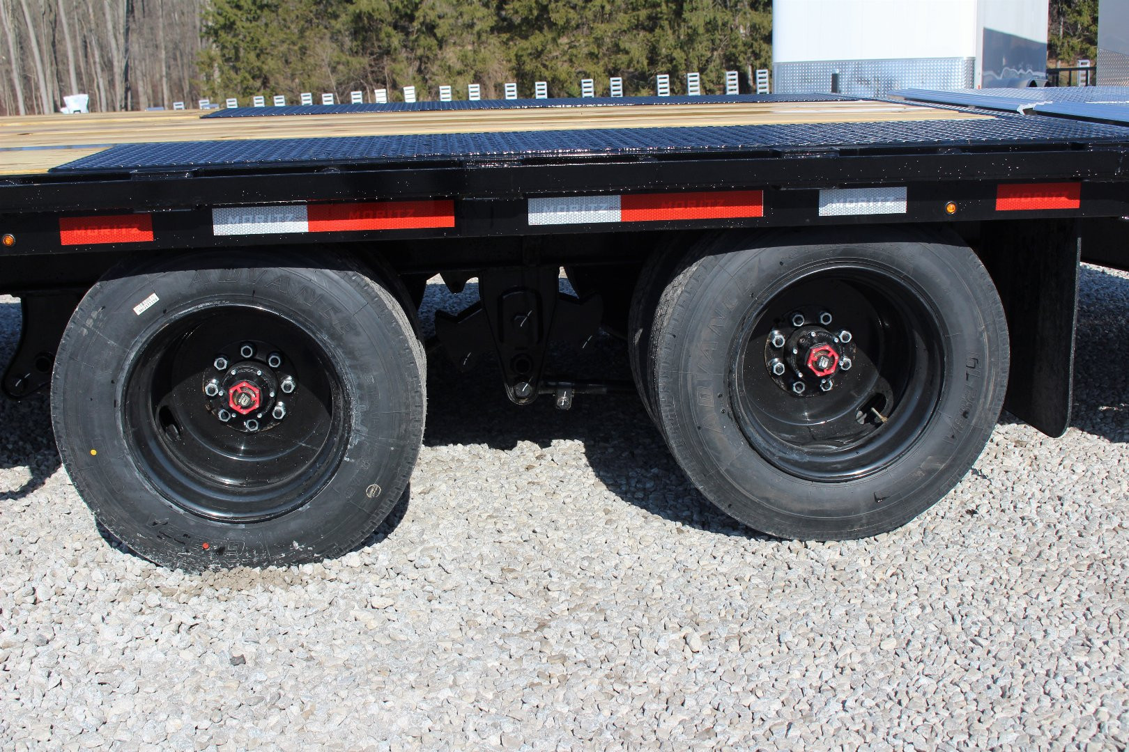 New 2025 Moritz FDGH DT 20' + 5' GOOSENECK Deckover Flatbed Trailer- Full Width Aluminum Ramps- 25900# GVW