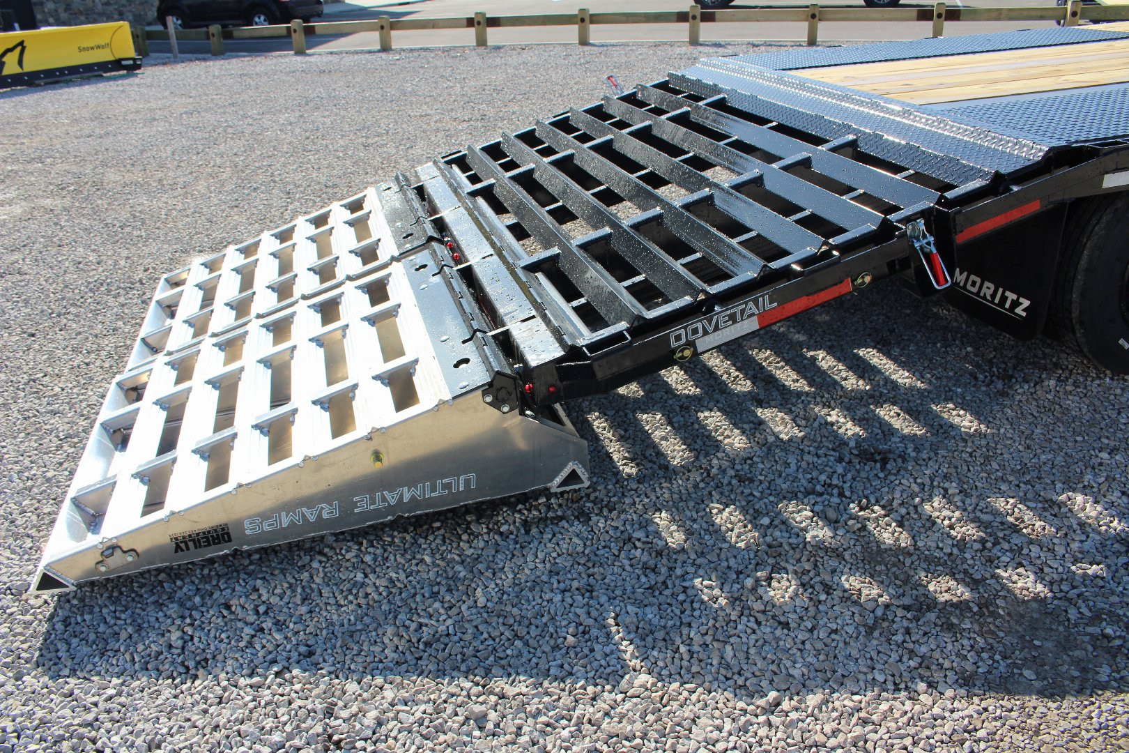 New 2025 Moritz FDGH DT 20' + 5' GOOSENECK Deckover Flatbed Trailer- Full Width Aluminum Ramps- 25900# GVW