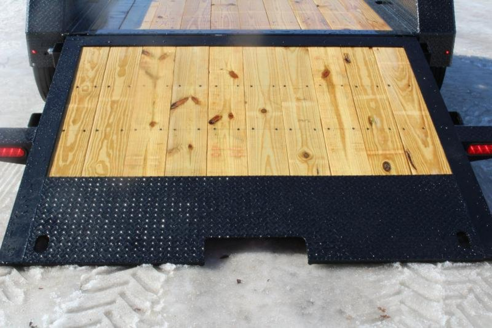 New 2025 Moritz 7' x 14' + 6' Low Pro - Hydraulic Power Tail - Equipment Trailer - 16000# GVW