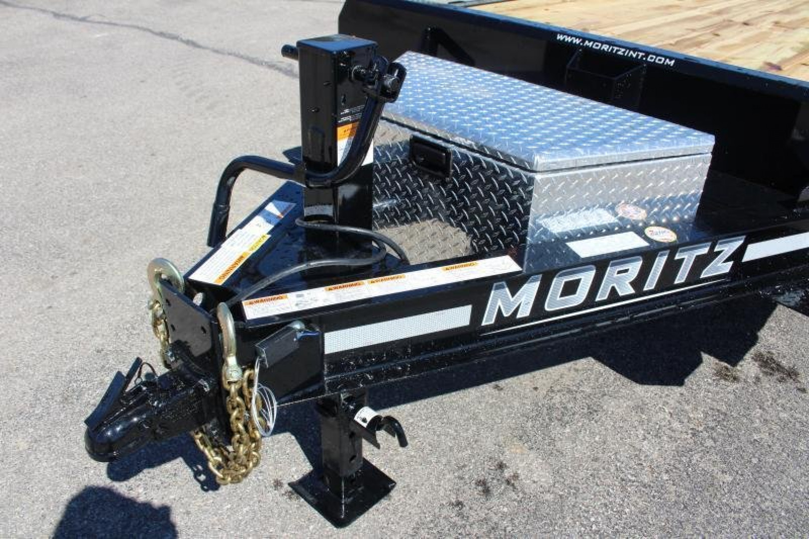 New 2025 Moritz 8' 6" x 20' + 4' Deckover Flatbed w/ Beavertail - Aluminum Ramps - 14,000# GVW