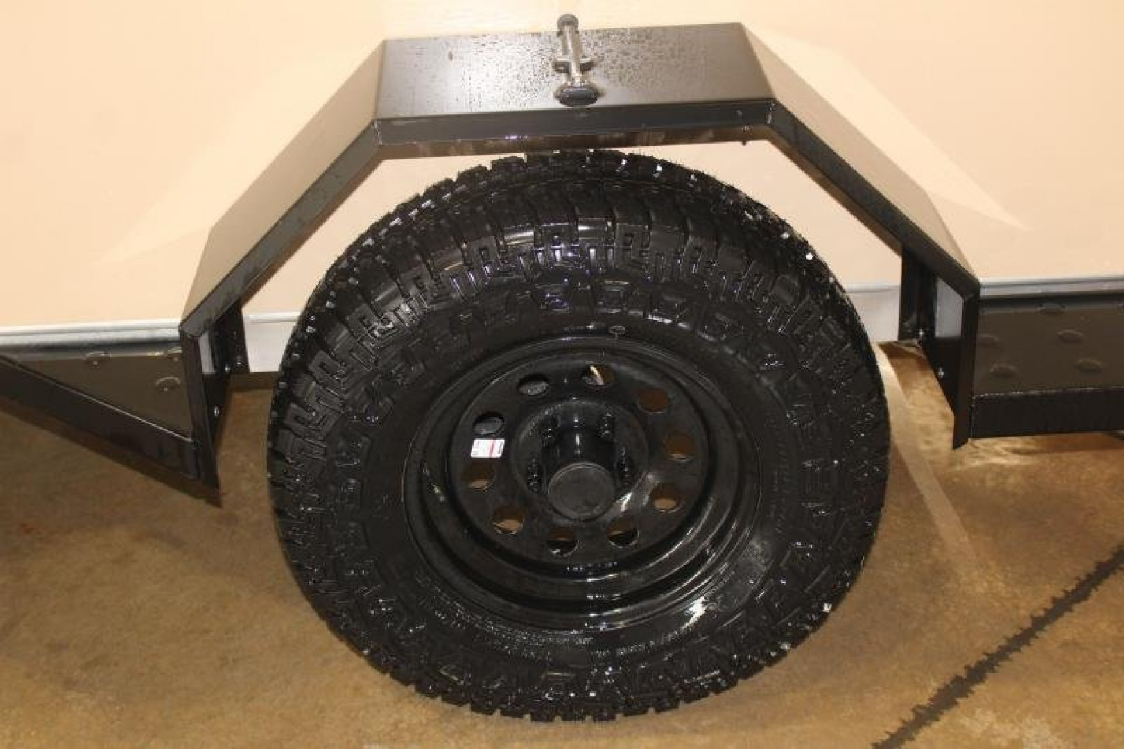 New 2025 NEO Trailers 5' x 10' Micro Sport - Recreation - Cargo - Enclosed Trailer - 2990# GVW
