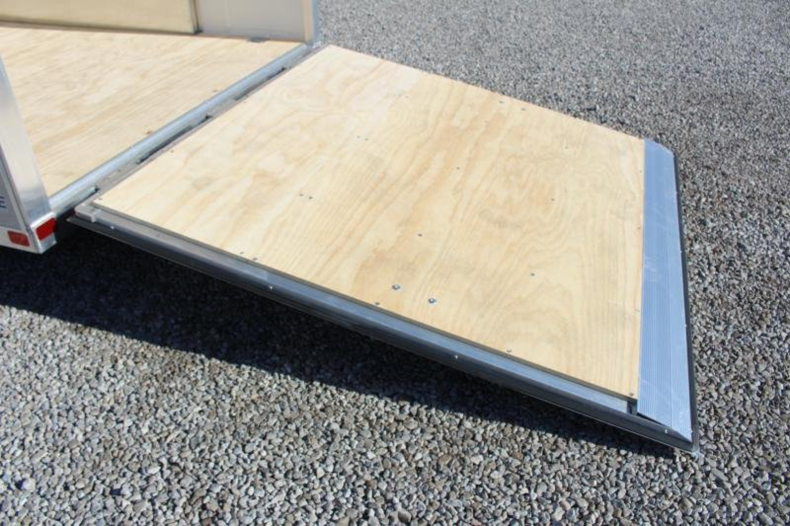 New 2025 NEO Trailers NAE 7.5' x 14' Aluminum Enclosed Cargo Trailer - RAMP DOOR - 7' INTERIOR HEIGHT - 7000# GVW