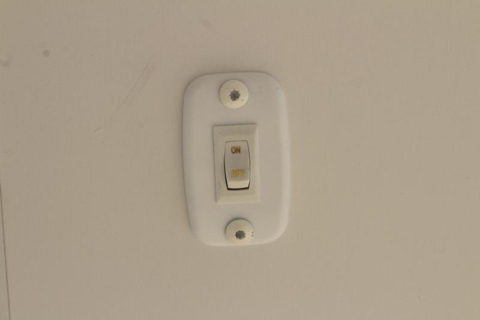 New 2025 NEO Trailers NAE 7.5' x 14' Aluminum Enclosed Cargo Trailer - RAMP DOOR - 7' INTERIOR HEIGHT - 7000# GVW