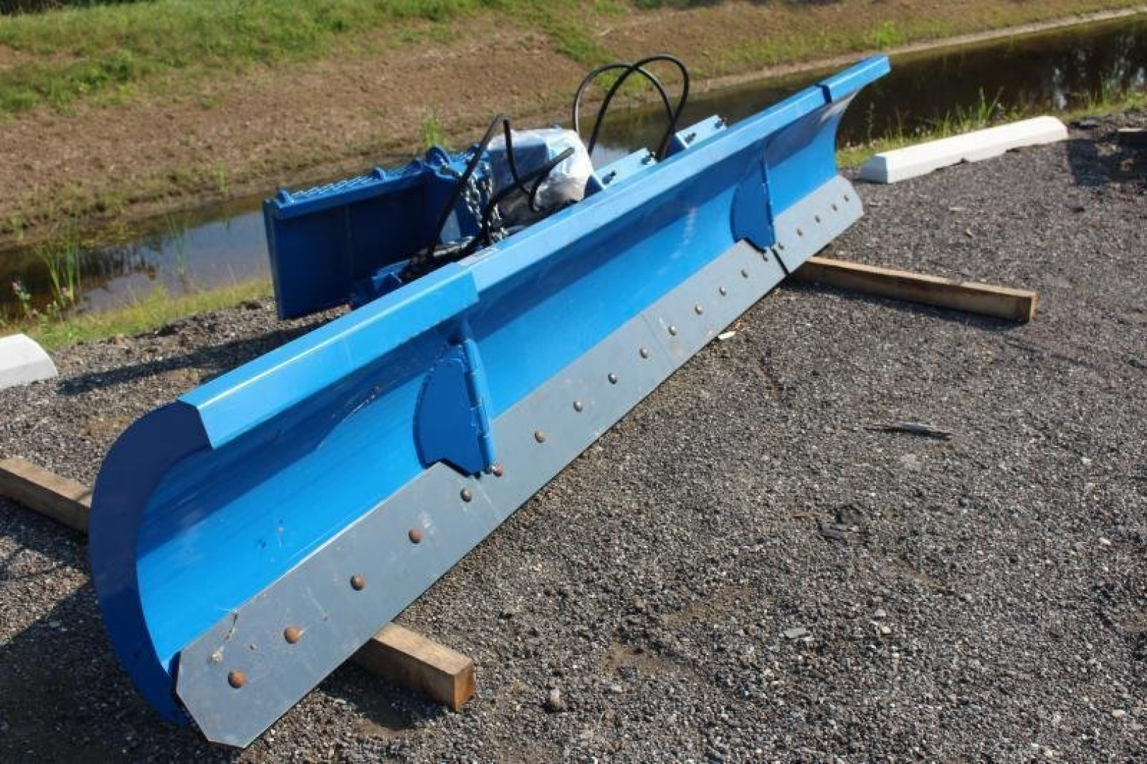 New 2022 DANIELS 16.5' VERSATACH 3 in 1 PLOW - Skid Steer Mount - VT16