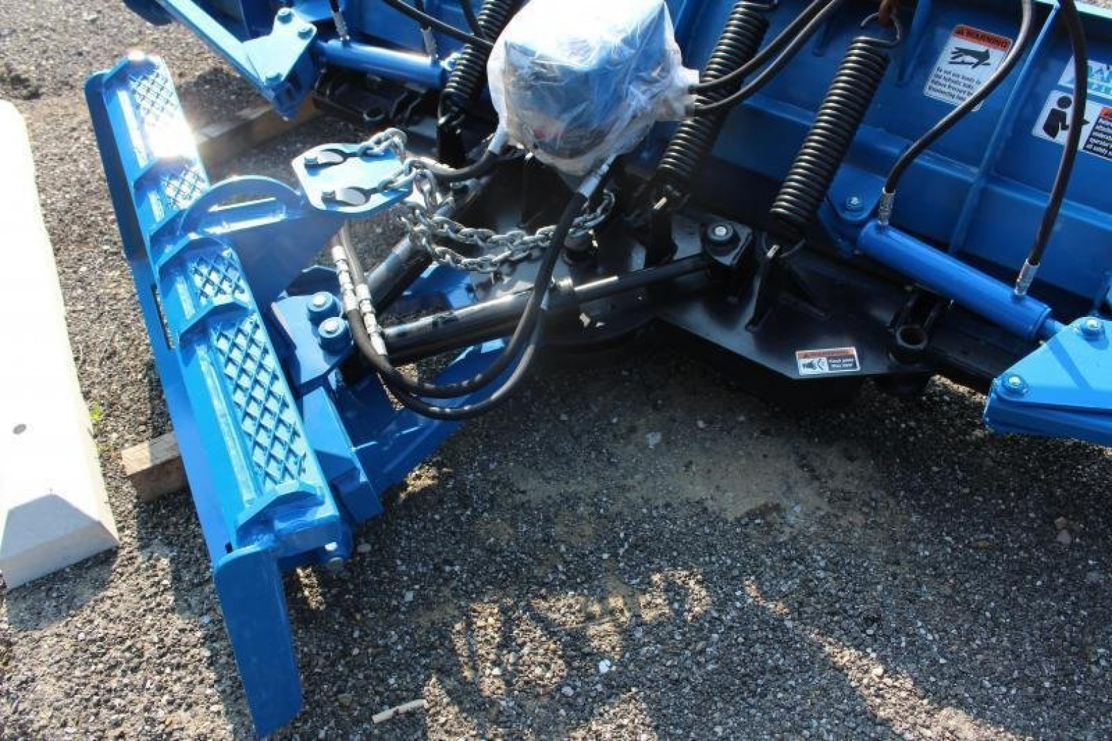 New 2022 DANIELS 16.5' VERSATACH 3 in 1 PLOW - Skid Steer Mount - VT16