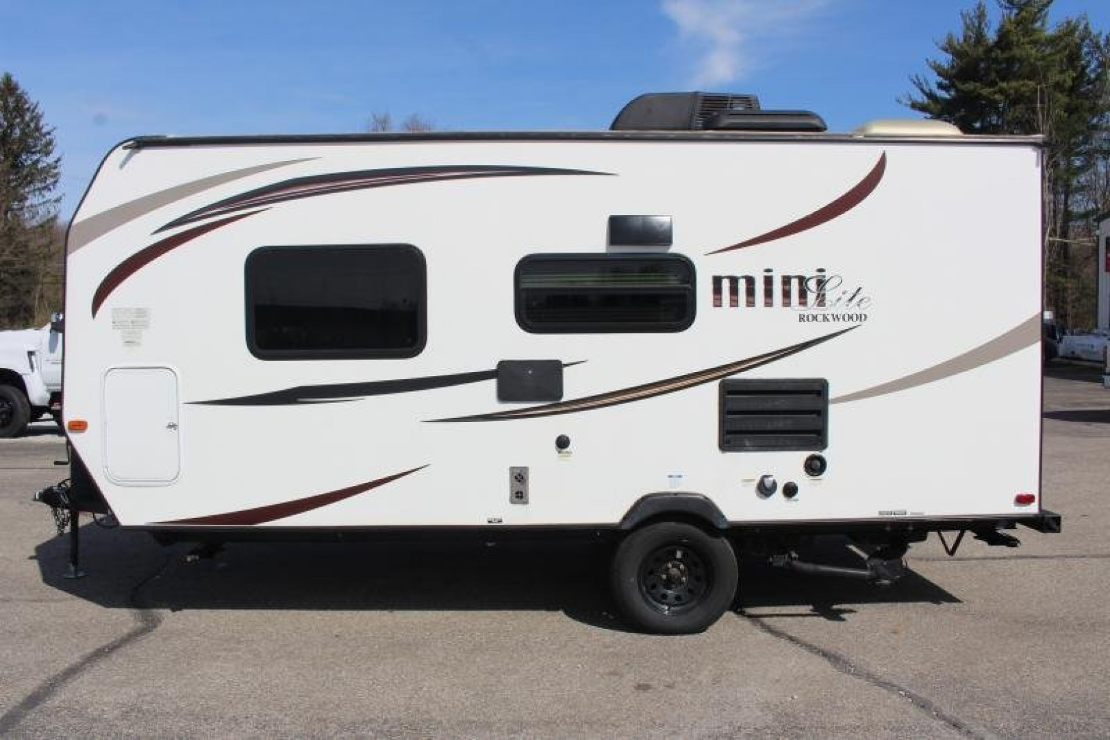 Used 2017 Rockwood MINI LITE 1905 Travel Trailer