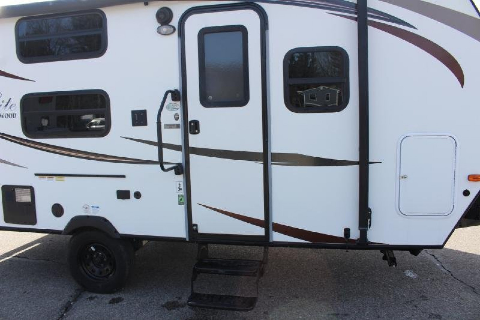 Used 2017 Rockwood MINI LITE 1905 Travel Trailer
