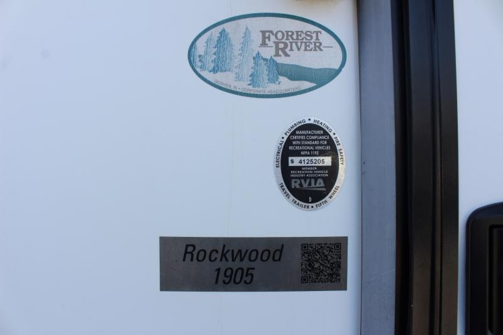Used 2017 Rockwood MINI LITE 1905 Travel Trailer