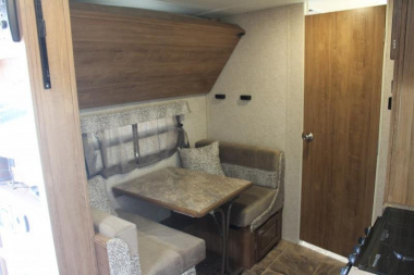 Used 2017 Rockwood MINI LITE 1905 Travel Trailer