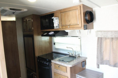 Used 2017 Rockwood MINI LITE 1905 Travel Trailer