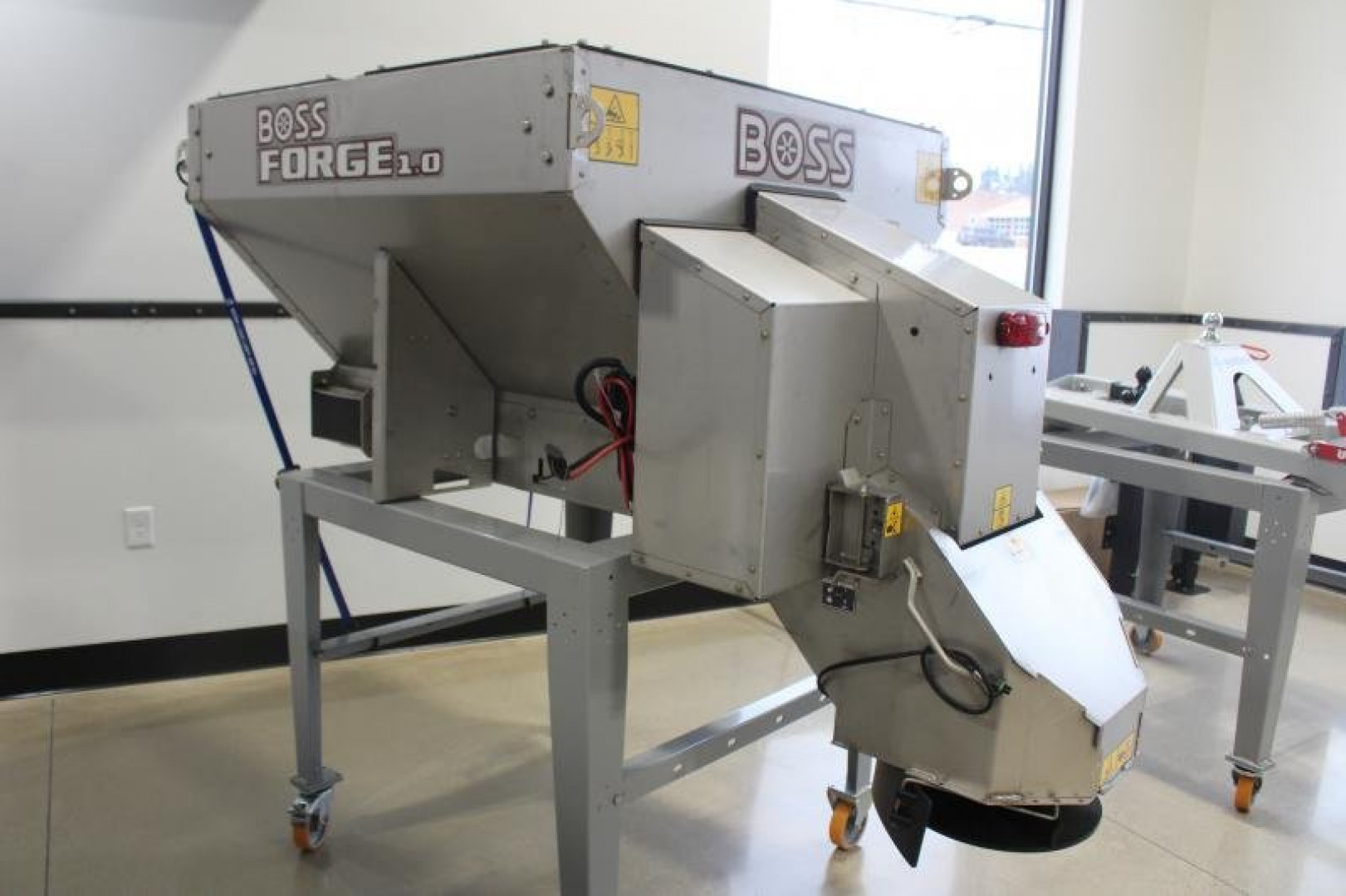 New 2023 BOSS 1.0 Cubic Yard Forge Salt Spreader - Pintle Chain