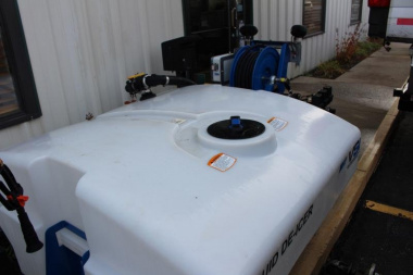 New 2023 VSI BY BOSS 305 LEGACY SERIES LIQUID SPRAYER
