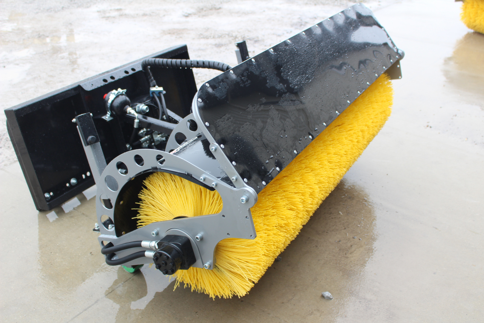 New 2026 HILLTIP 59" BRUSH HEAD