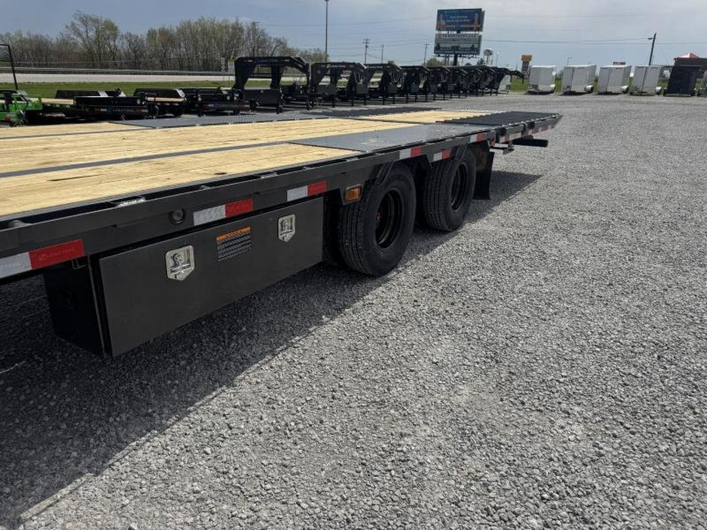 New 2025 Load Trail 36' Hydraulic Dovetail Gooseneck Equipment Trailer