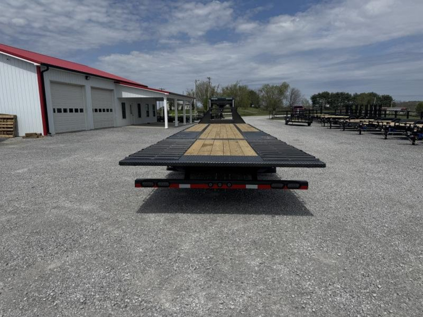 New 2025 Load Trail 36' Hydraulic Dovetail Gooseneck Equipment Trailer