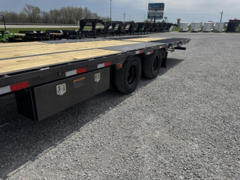 New 2025 Load Trail 36' Hydraulic Dovetail Gooseneck Equipment Trailer
