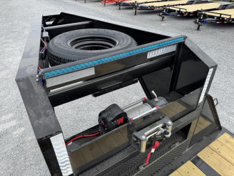 New 2025 Load Trail 32' Hydraulic Dovetail Gooseneck Equipment Trailer