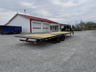 New 2025 Load Trail 32' Hydraulic Dovetail Gooseneck Equipment Trailer