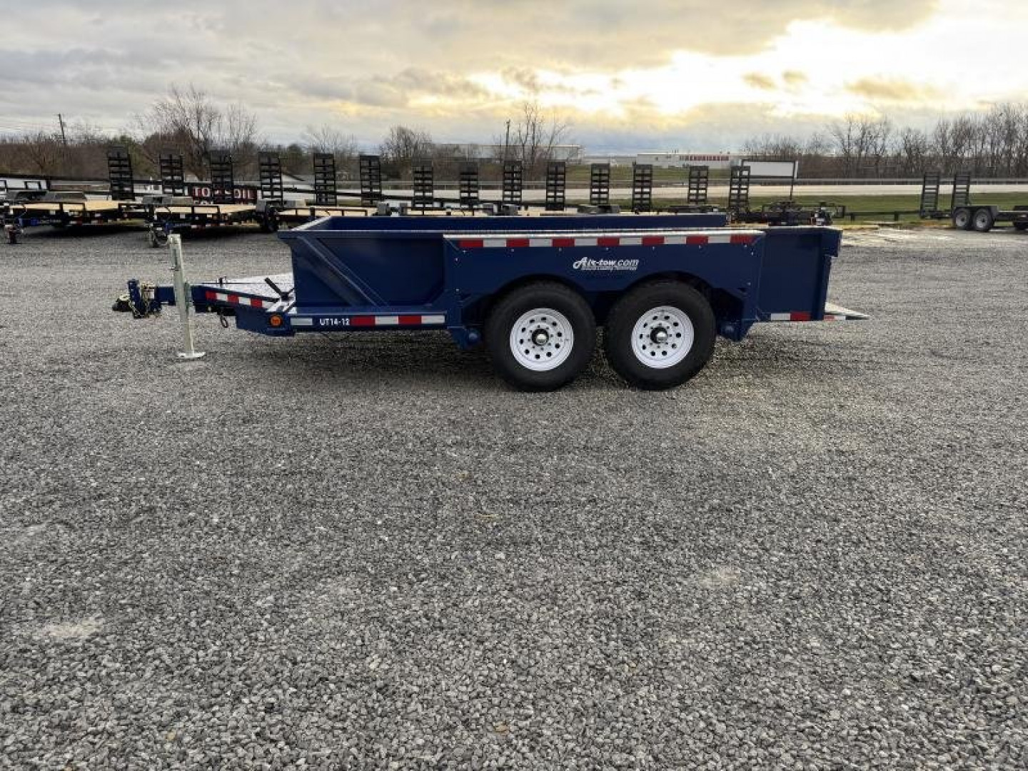New 2025 Air Tow UT14-12 Hydraulic Drop Deck Trailer