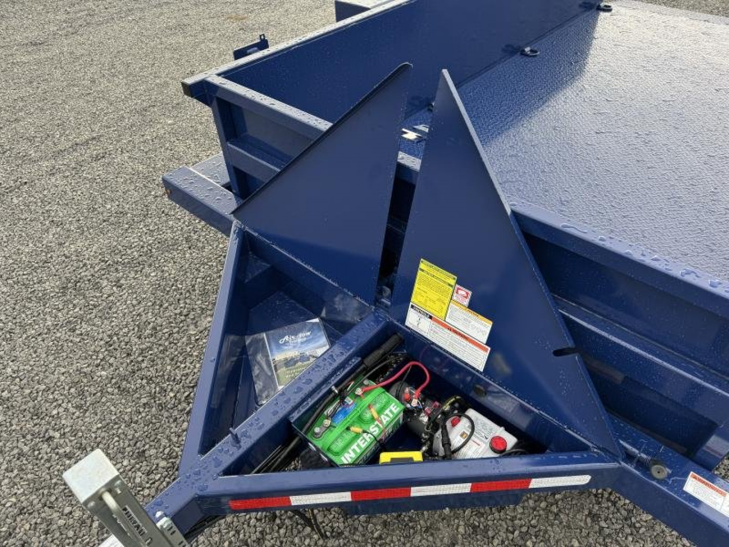 New 2025 Air Tow UT14-12 Hydraulic Drop Deck Trailer