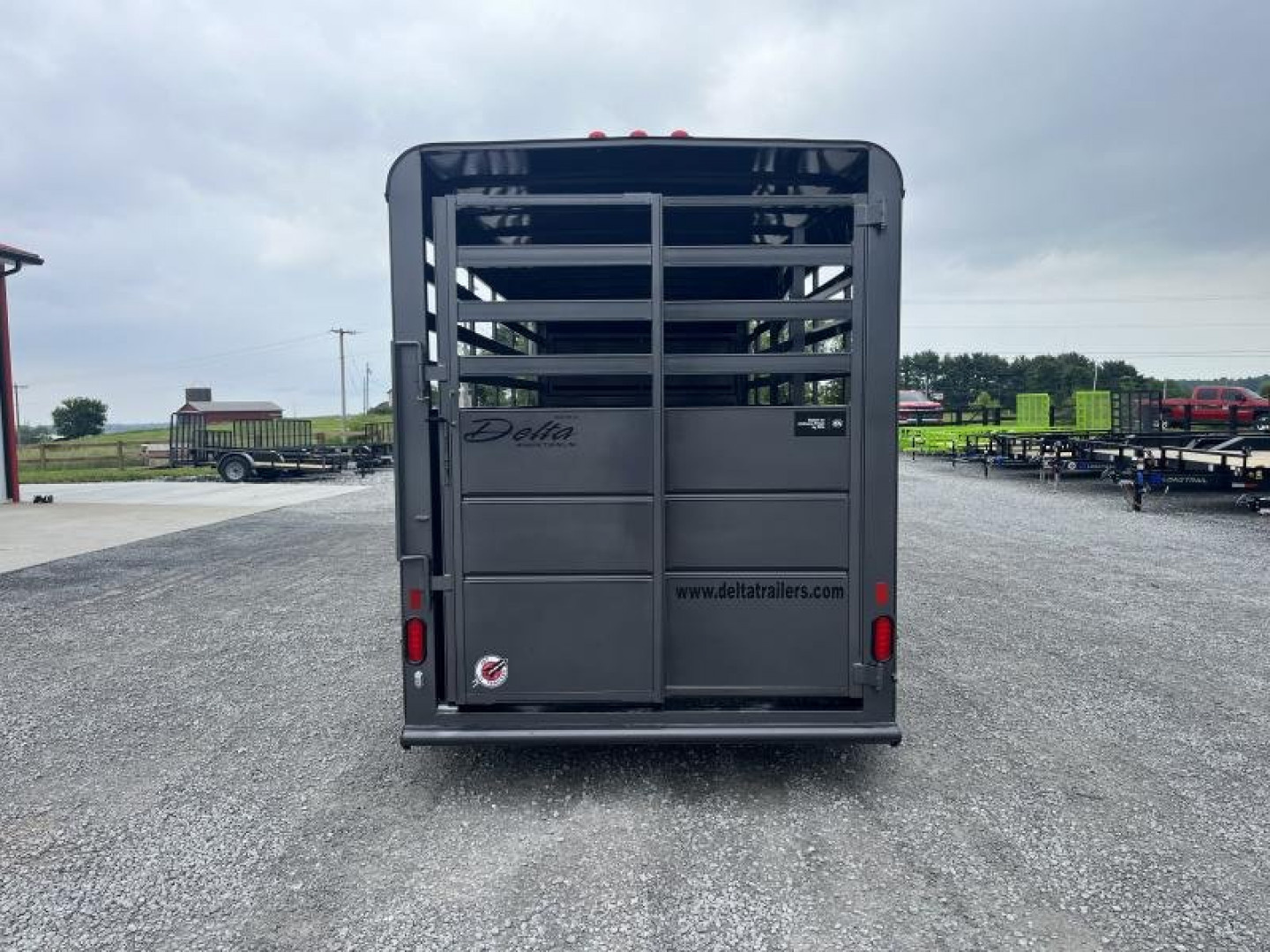 New 2026 Delta Trailers 16FT 500ES Gooseneck Livestock Trailer Stock / Stock Combo Trailer