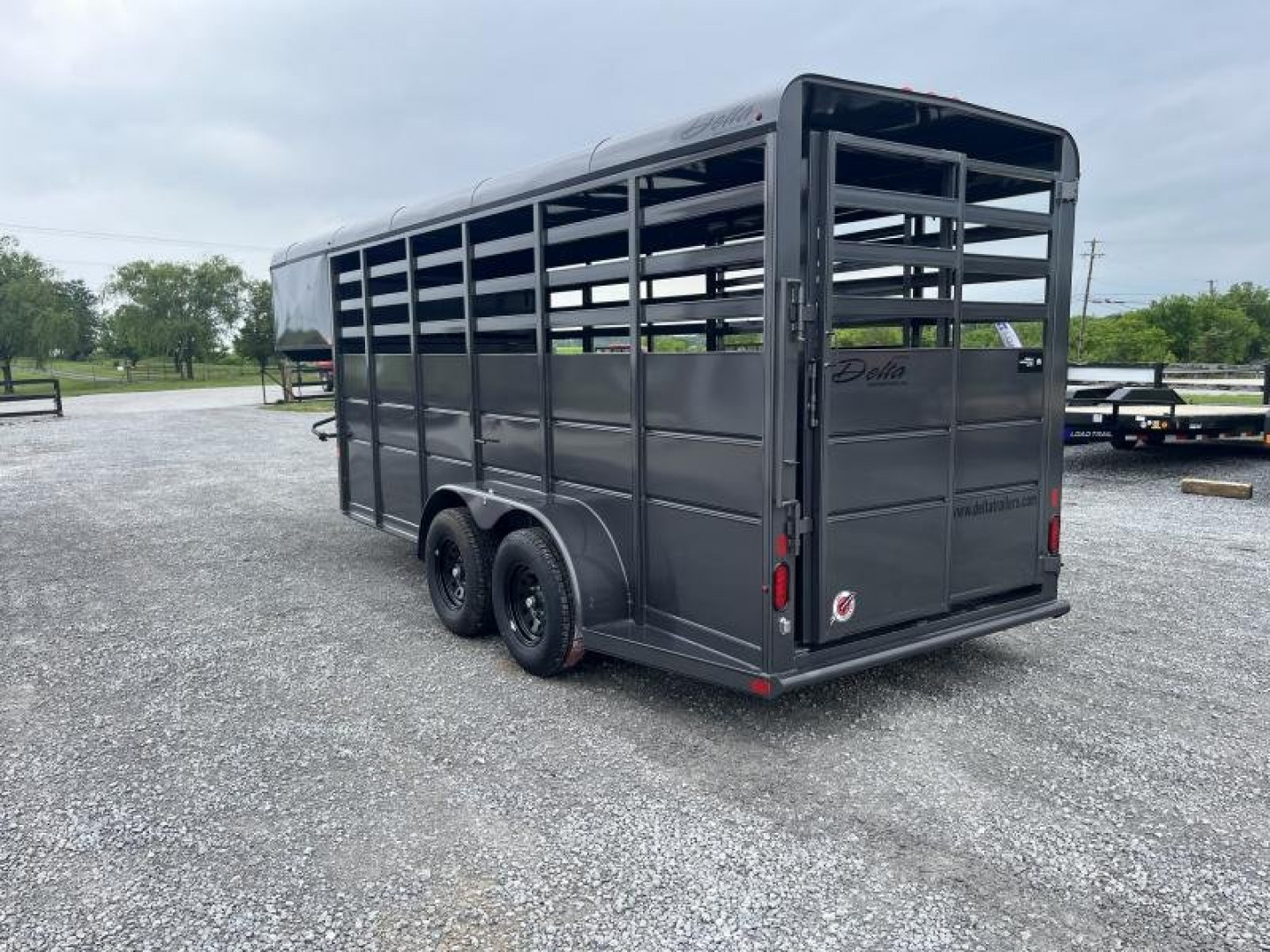New 2026 Delta Trailers 16FT 500ES Gooseneck Livestock Trailer Stock / Stock Combo Trailer