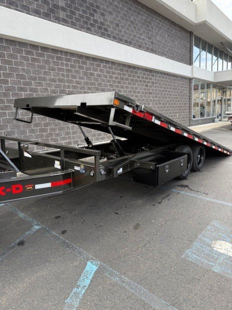 New 2025 MAXX-D TOX10222 Tilt Trailer