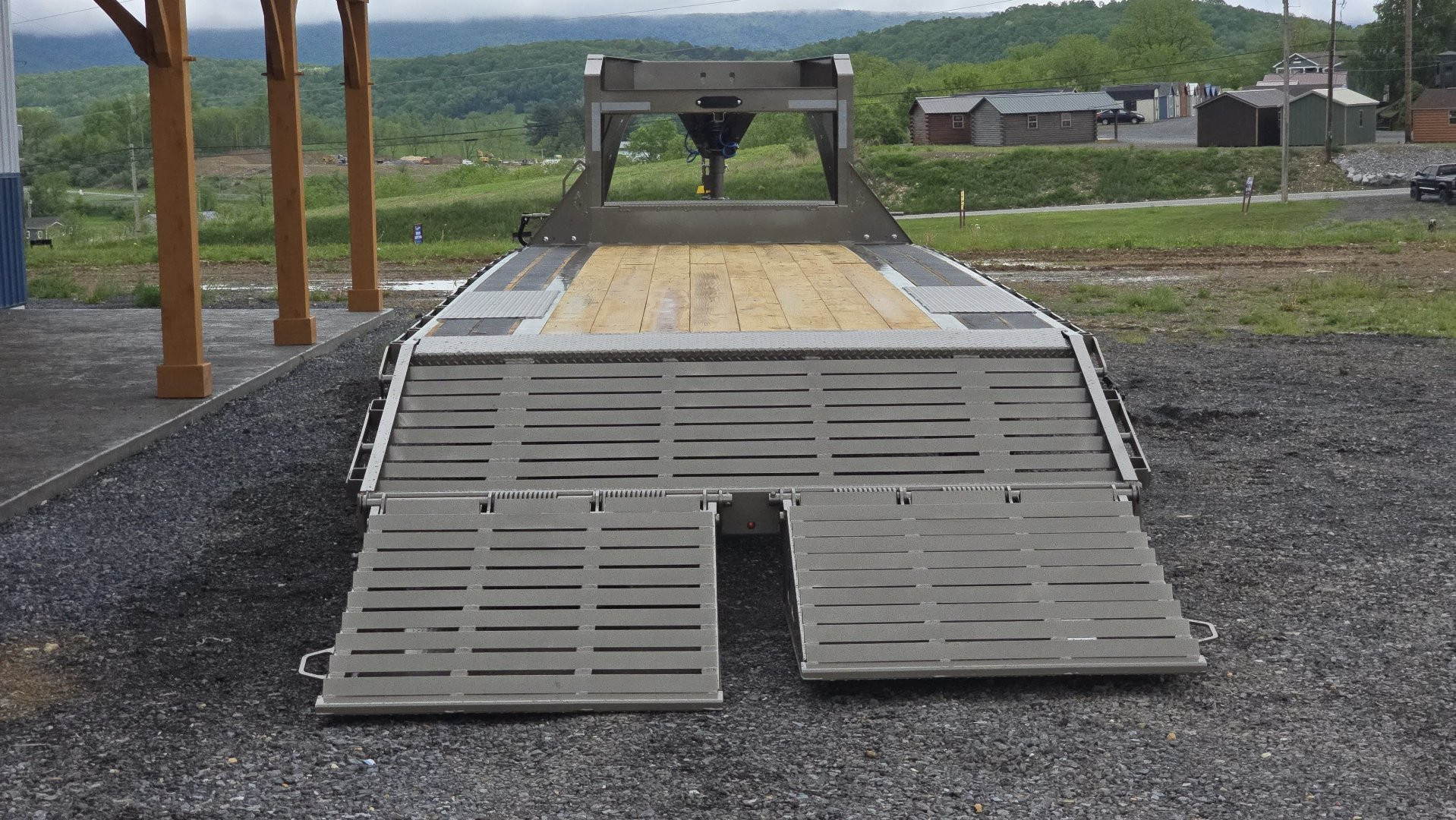 New Diamond C Equip Trailer /18K GVWR / 102"x30'