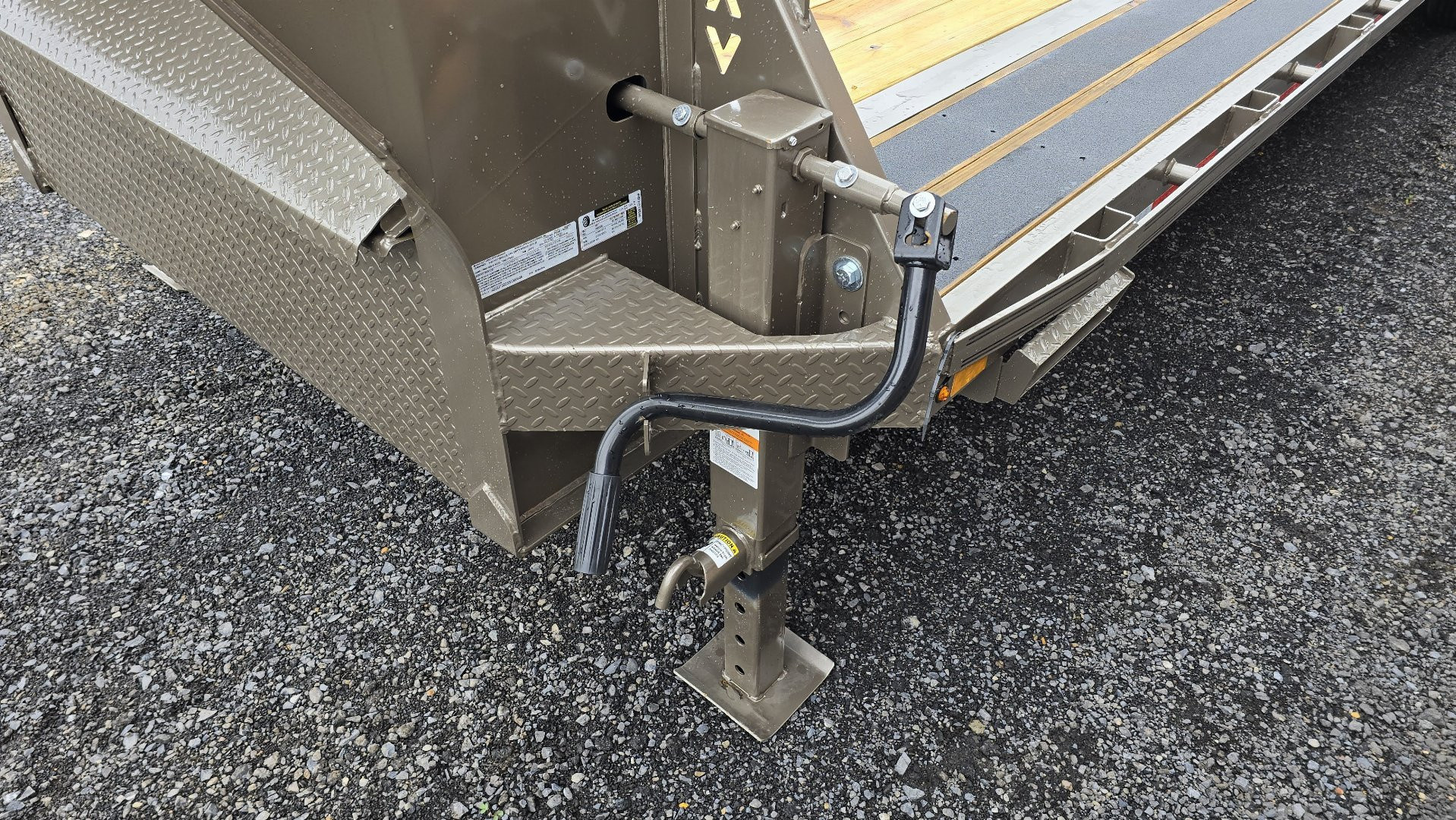 New Diamond C Equip Trailer /18K GVWR / 102"x30'