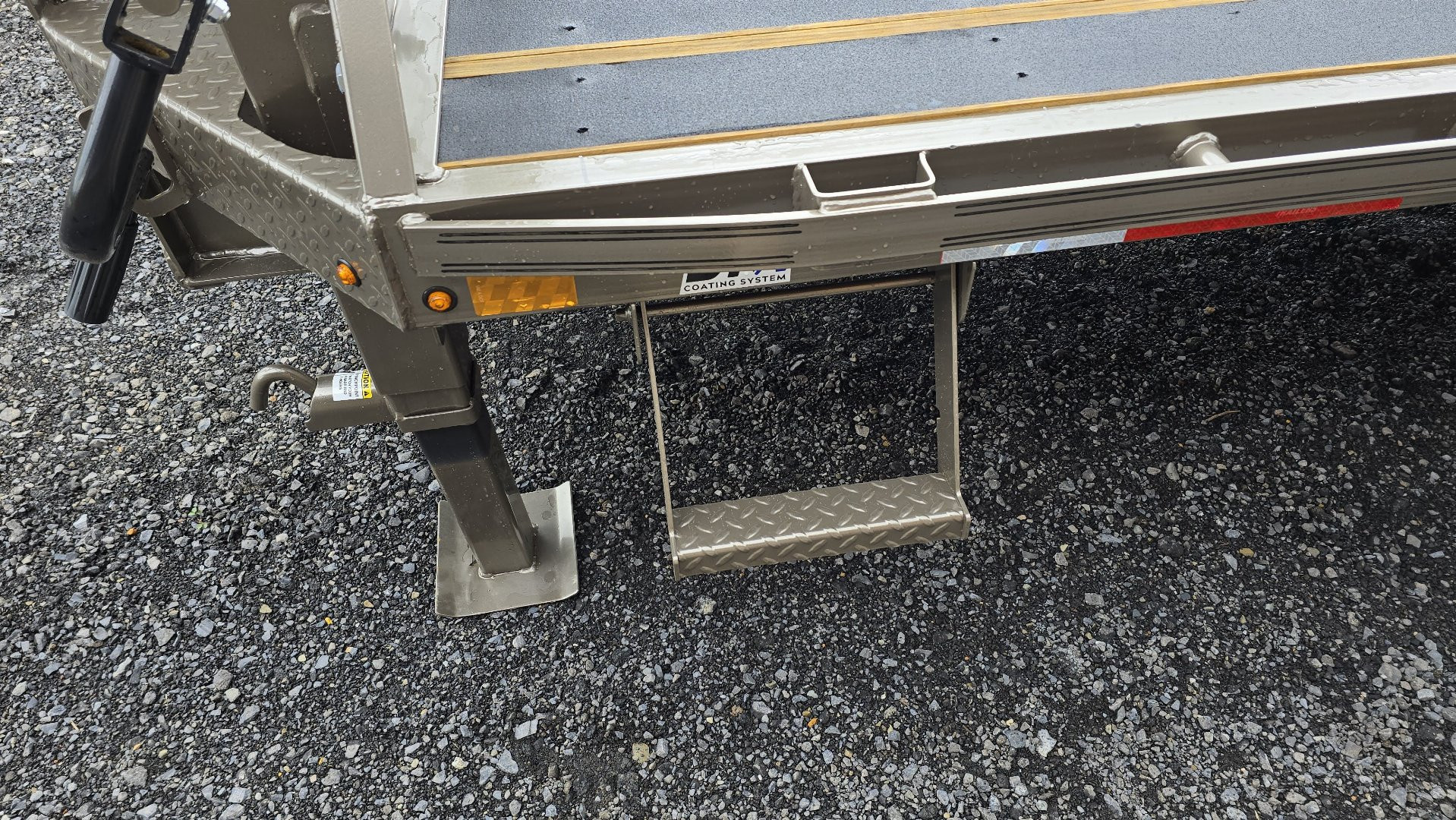 New Diamond C Equip Trailer /18K GVWR / 102"x30'
