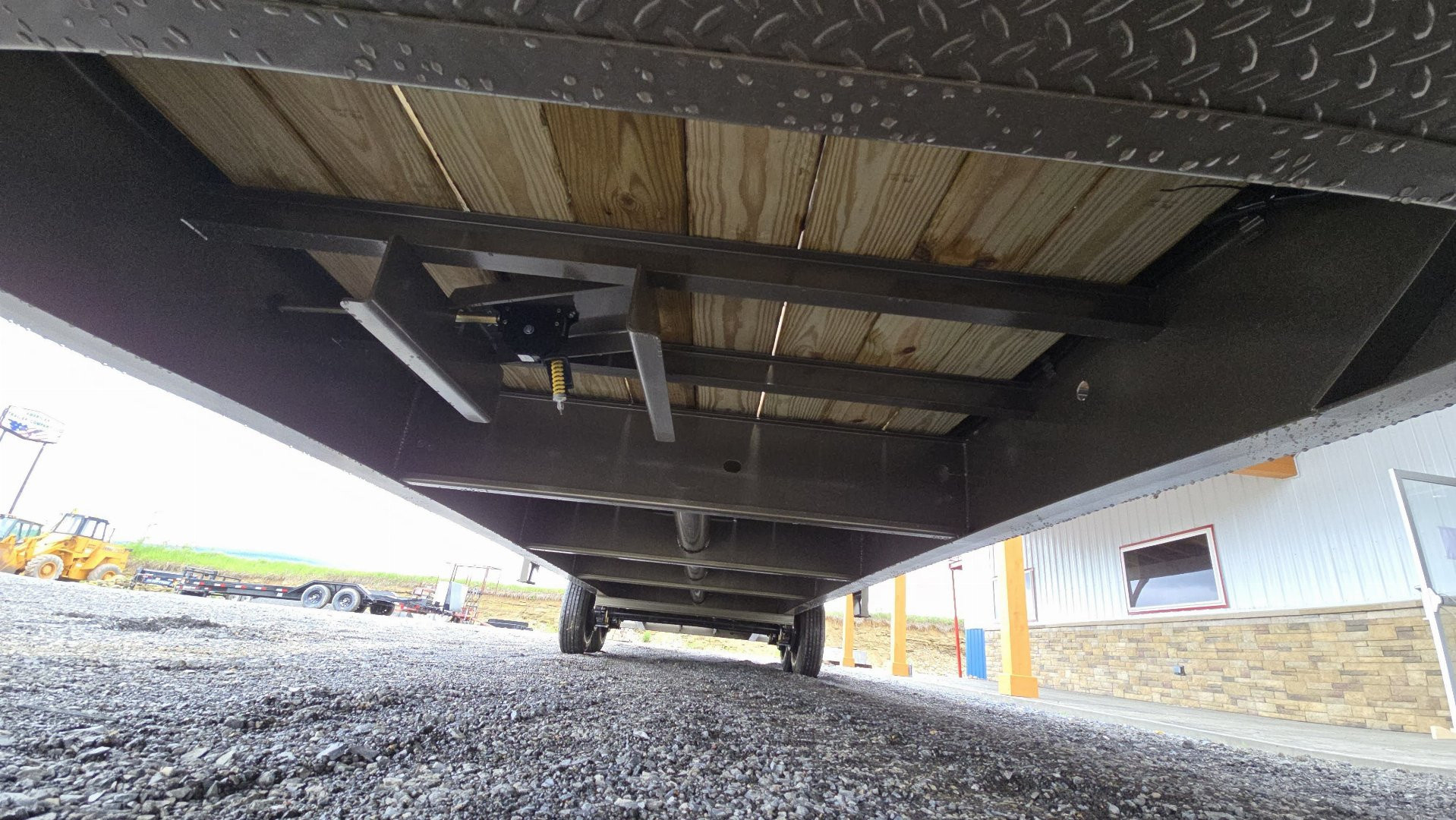 New Diamond C Equip Trailer /18K GVWR / 102"x30'