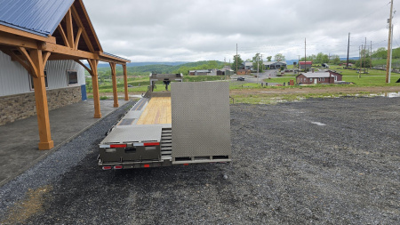 New Diamond C Equip Trailer /18K GVWR / 102"x30'
