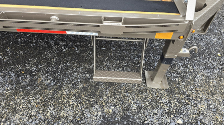 New Diamond C Equip Trailer /18K GVWR / 102"x30'