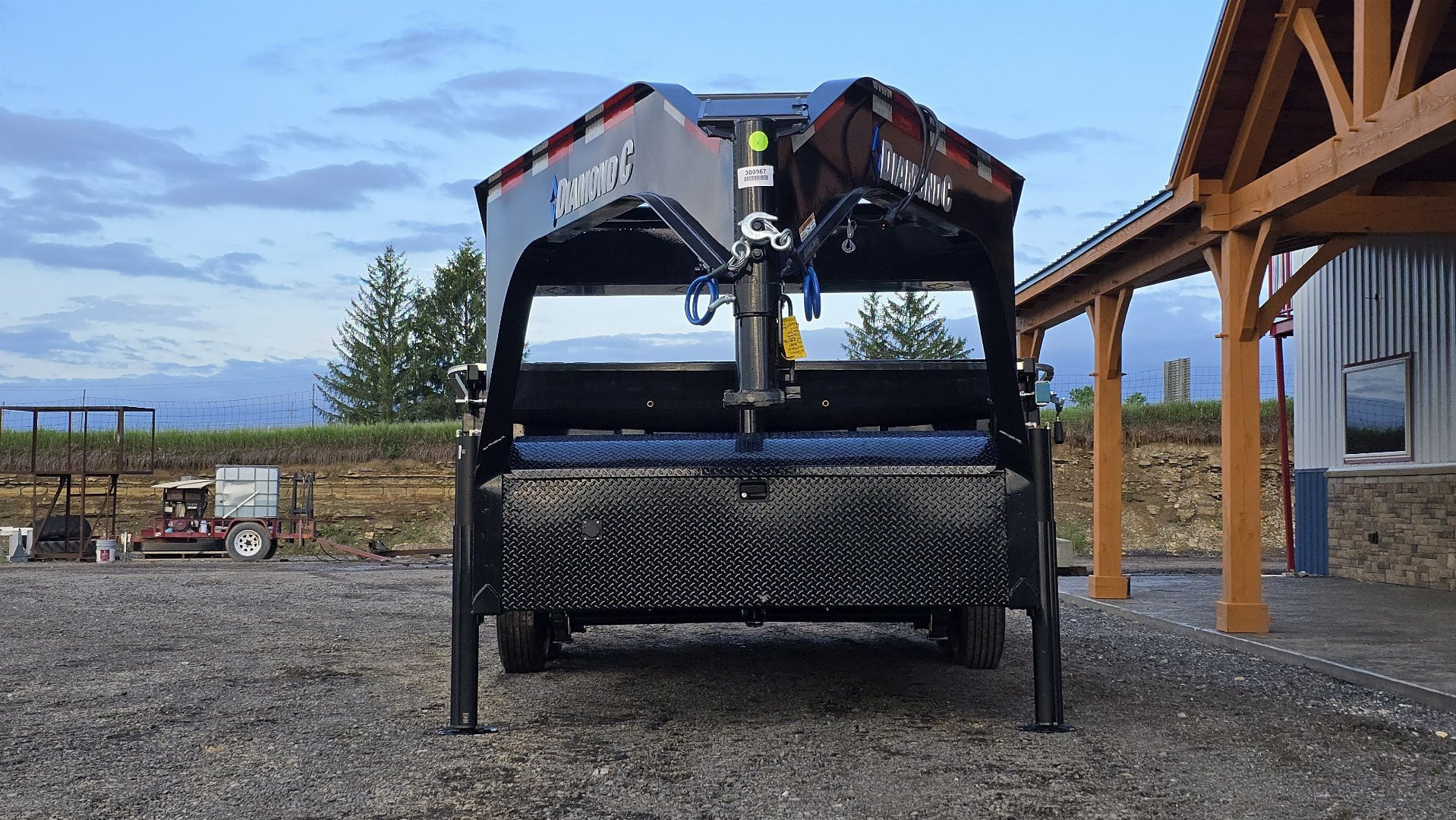 New Diamond C GN Dump Trailer / 14.9K GVWR / 82"x14'