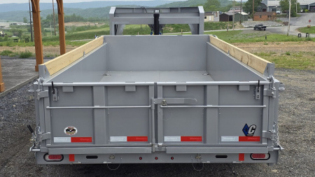 New Diamond C GN Dump Trailer / 14.9K GVWR / 82"x16'