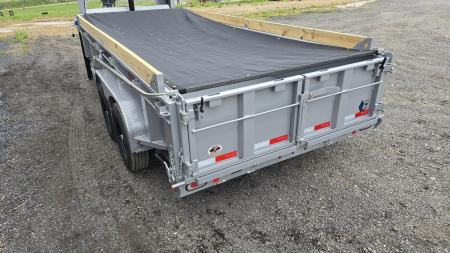 New Diamond C GN Dump Trailer / 14.9K GVWR / 82"x16'