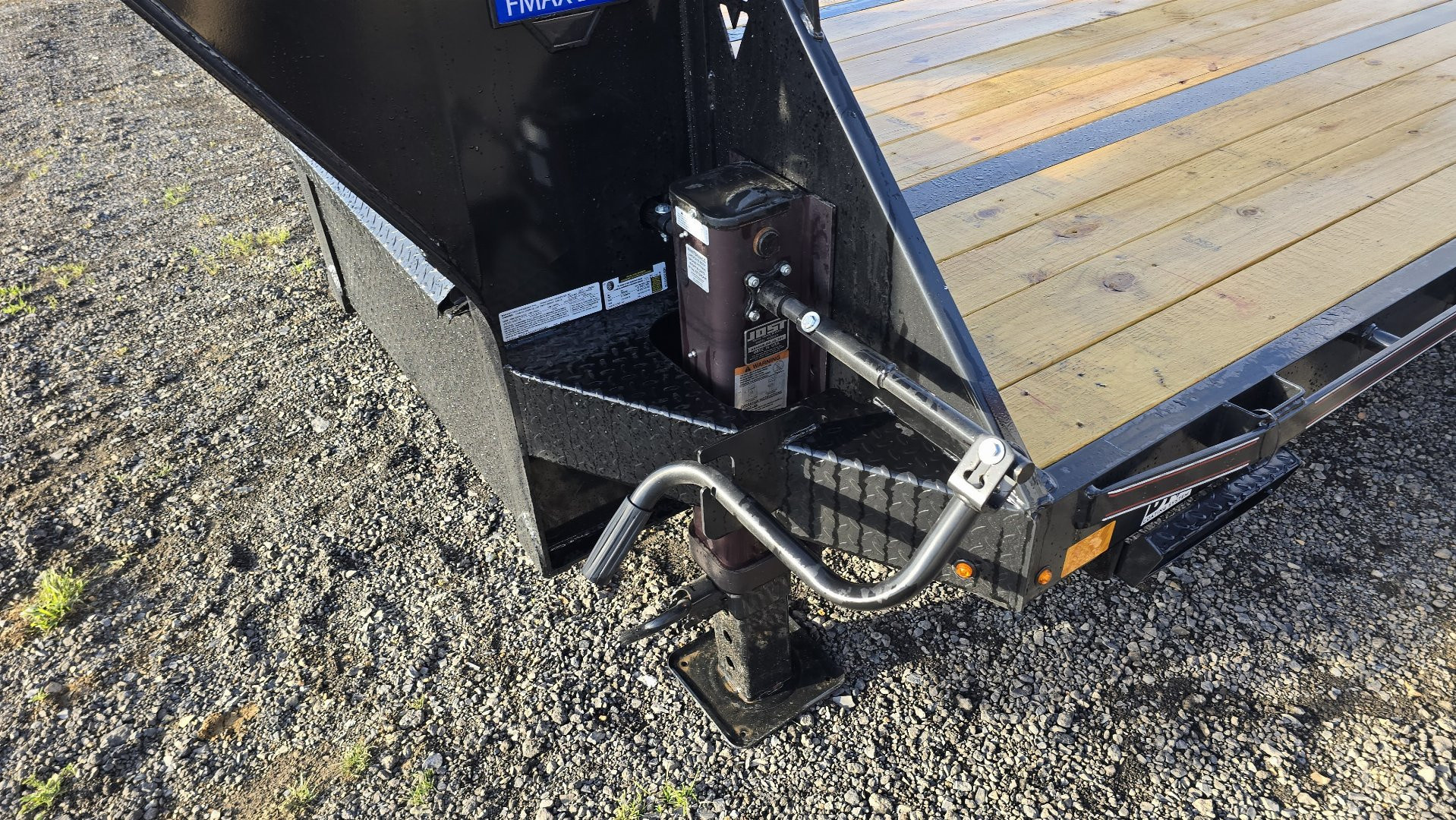 New Diamond C Equip. Trailer /25K GVWR / 102"x30'