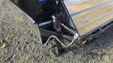 New Diamond C Equip. Trailer /25K GVWR / 102"x30'
