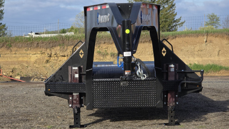 New Diamond C Equip. Trailer /25K GVWR / 102"x30'