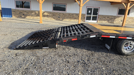 New Diamond C Equip. Trailer /25K GVWR / 102"x30'
