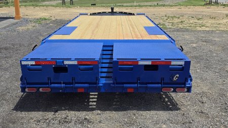 New Diamond C Equip. Trailer / 14.9K GVWR / 102"x24'